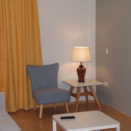 Grace Apartments Loutráki Esterno foto
