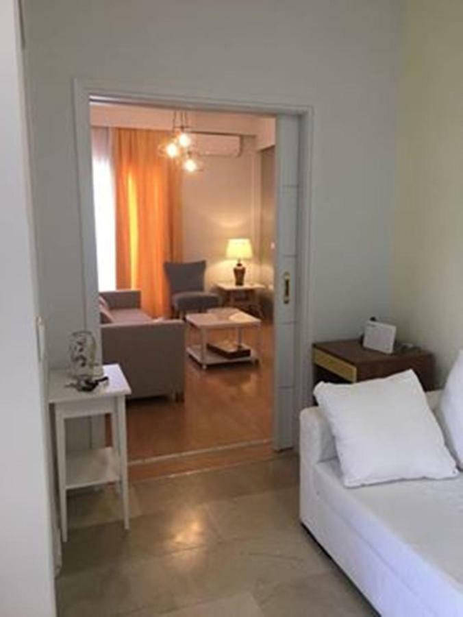Grace Apartments Loutráki Esterno foto