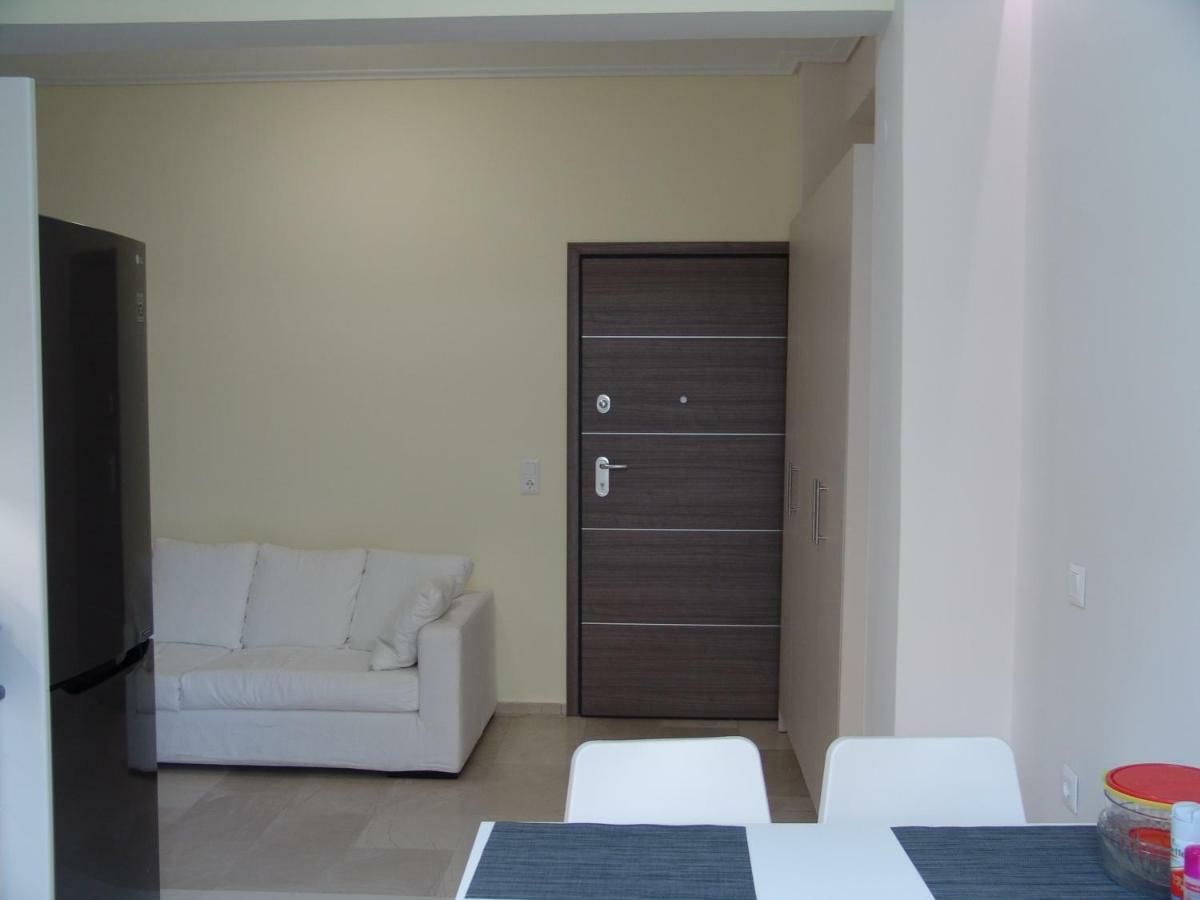 Grace Apartments Loutráki Esterno foto